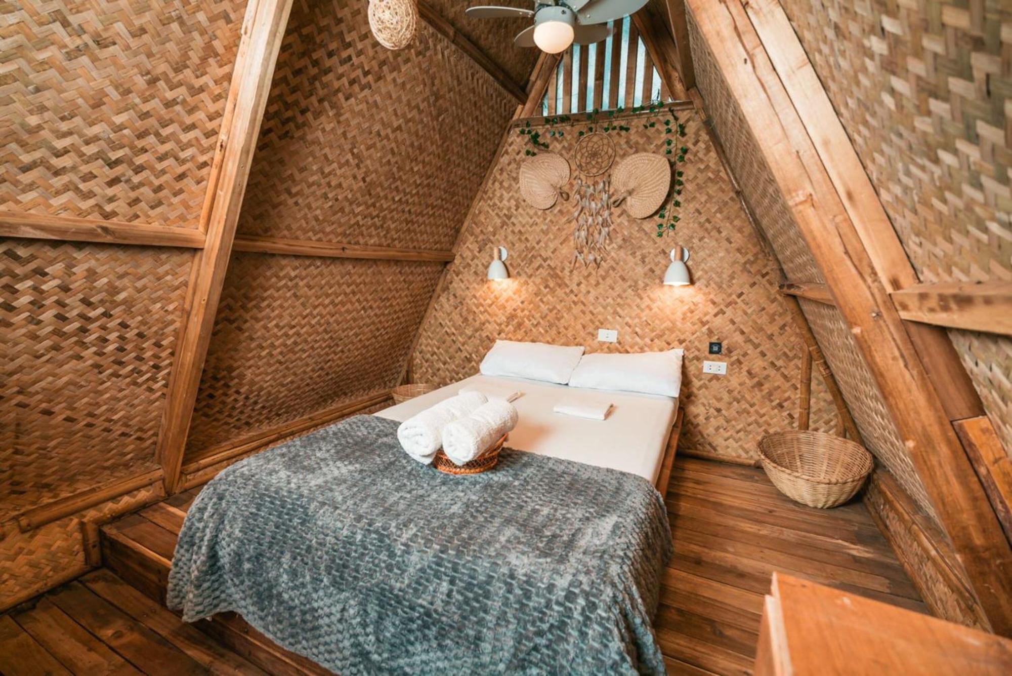 Mad Monkey Hostel Nacpan Beach (Adults Only) El Nido Eksteriør bilde